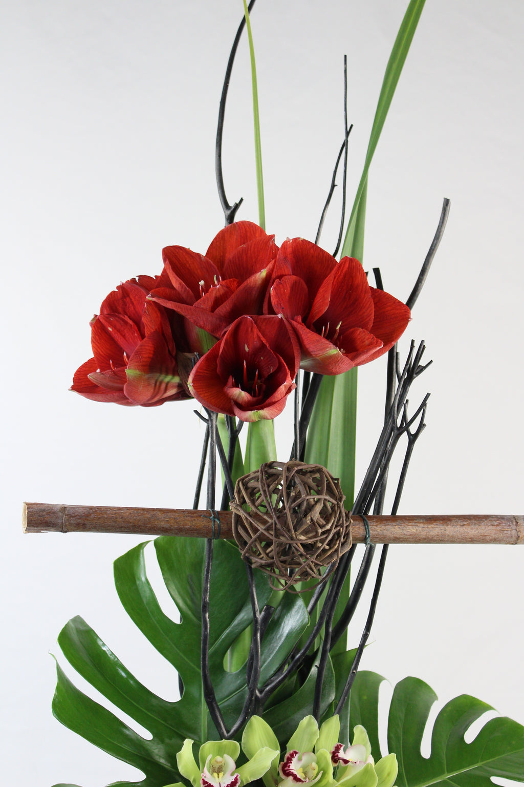 Montage de fleurs Rouge et vert - Fleuriste Abaca