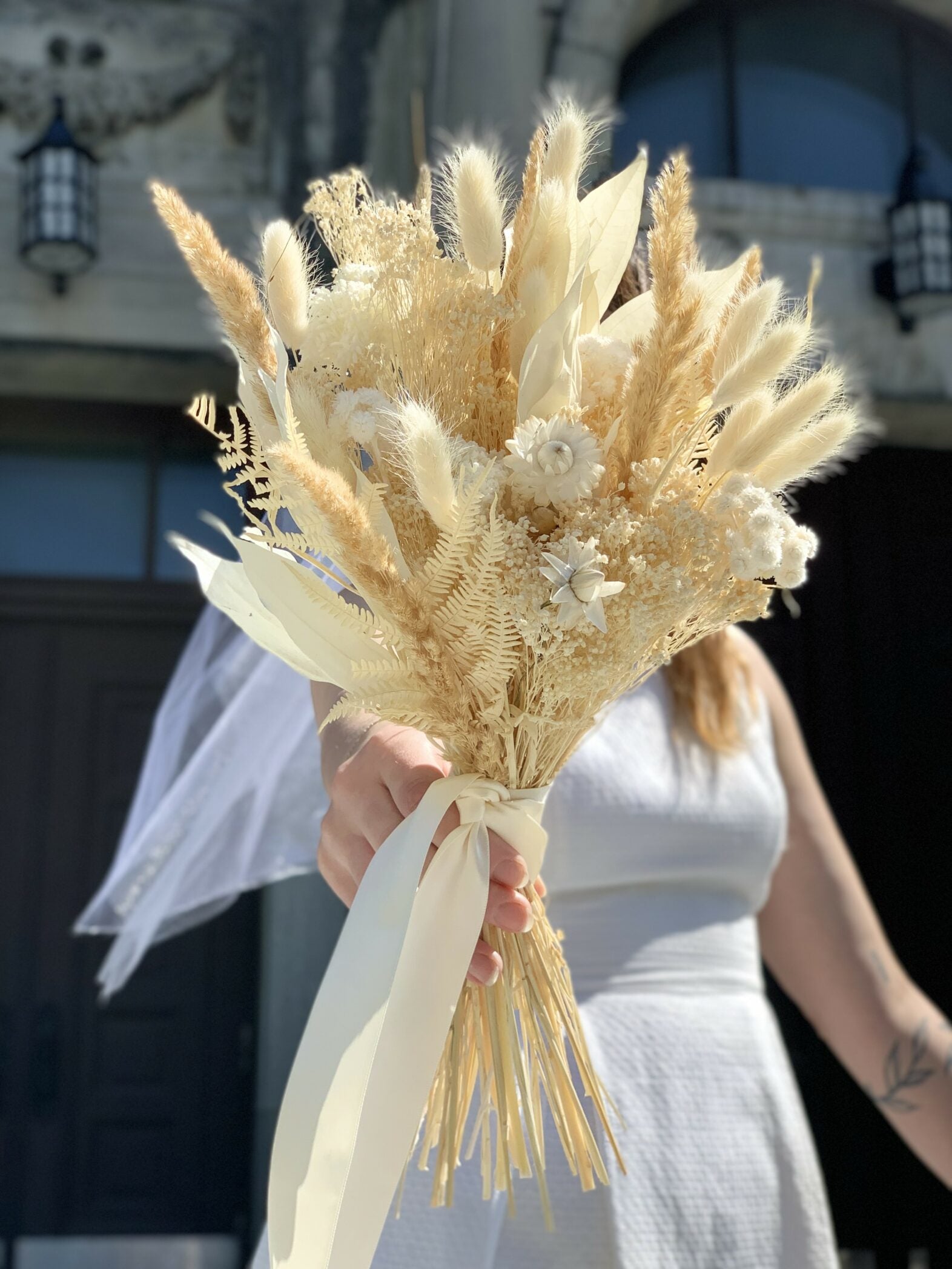 Bouquet de mariée fleurs séchées ivoire - Fleuriste Abaca