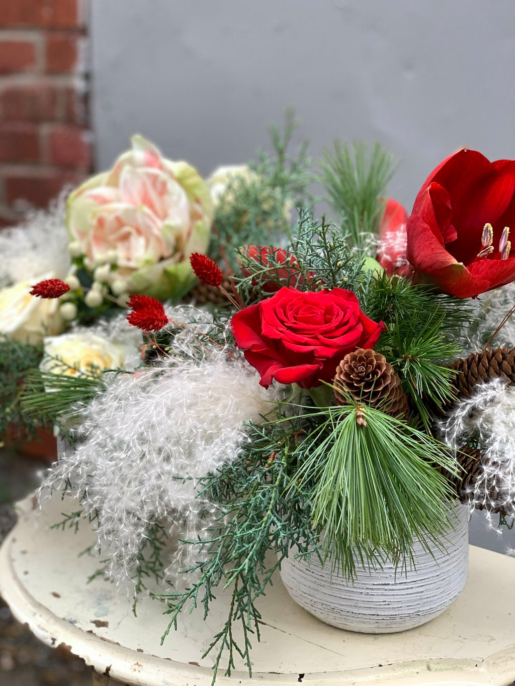 Centre de table Neige feutrée - Fleuriste Abaca