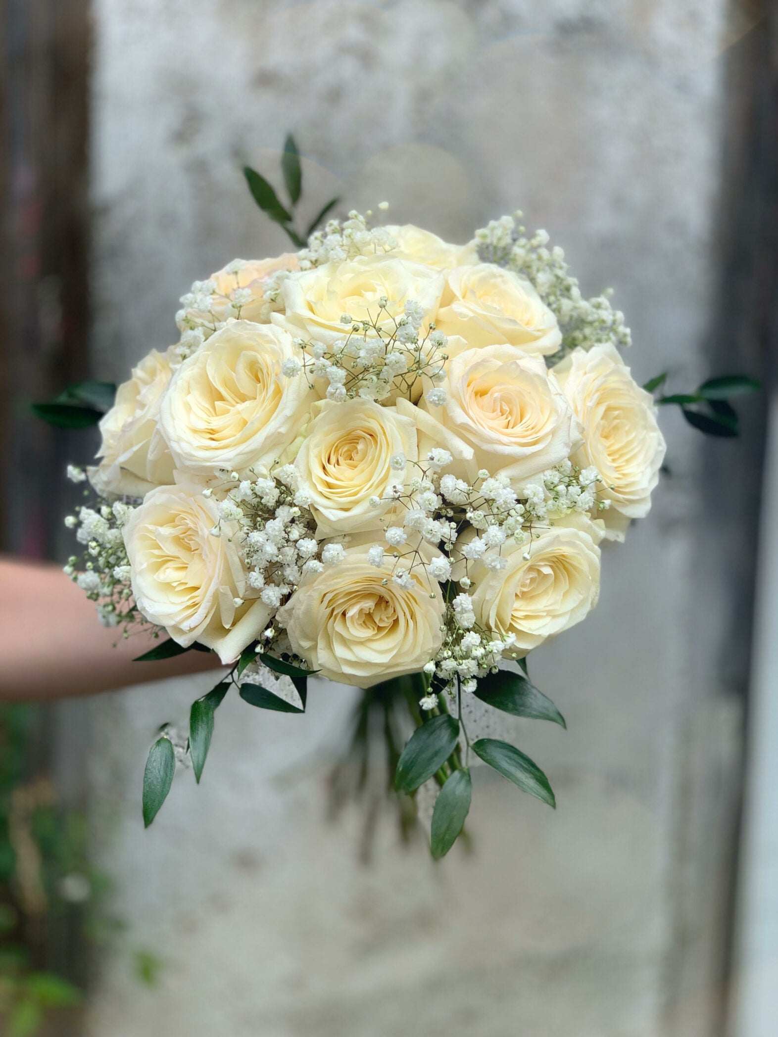 Bouquet de mariée roses et soupirs - Fleuriste Abaca
